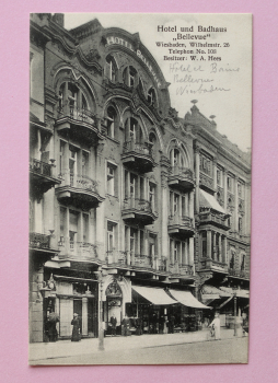 Ansichtskarte AK Wiesbaden 1900-1920 Hotel Badhaus Bellevue Wilhelmstrasse Geschäfte Straße Architektur Ortsansicht Hessen